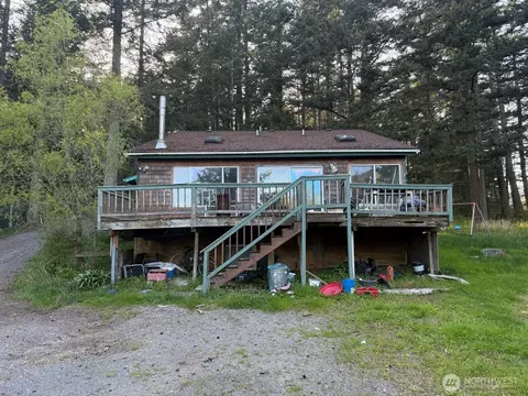 39 Otters Lair Ln, Eastsound, WA 98245