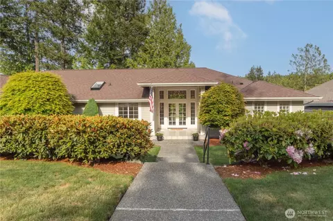 211 Greenview Ln, Port Ludlow, WA 98365