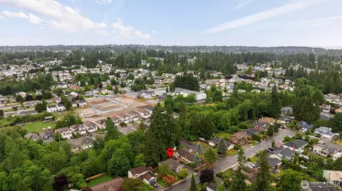 View/Area - 9828 33rd Dr SE, Everett, WA 98208 photo 1 of 2
