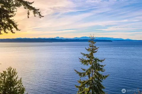16523 Maplewild Ave SW, Burien, WA 98166