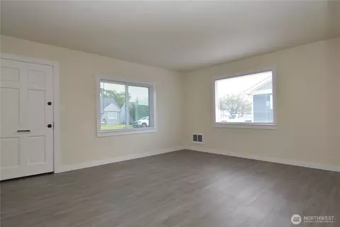 3159 Florida St, Longview, WA 98632 photo 4