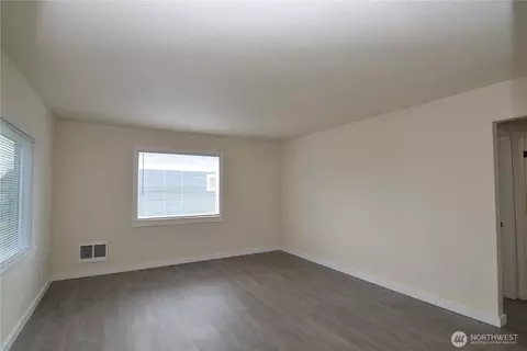 3159 Florida St, Longview, WA 98632 photo 5