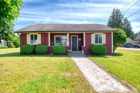 2123 Roosevelt Rd, Point Roberts, WA 98281