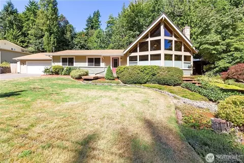1360 Colchester Dr SE, Port Orchard, WA 98366