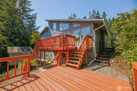 22119 Locust Pl, Lynnwood, WA 98036