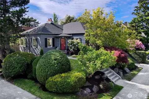 1635 46th Ave SW, Seattle, WA 98116