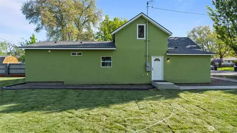 215 E Oak St, Walla Walla, WA 99362