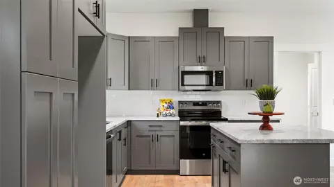 Kitchen - 215 E Oak St, Walla Walla, WA 99362 photo 1 of 5