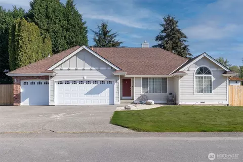 14415 144th St E, Orting, WA 98360