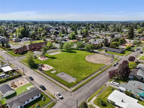 1165 Harding St, Enumclaw, WA 98022 photo 17