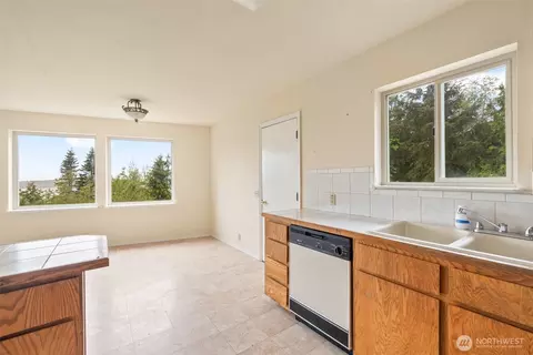 Kitchen - 300 North St, Sequim, WA 98382 photo 4 of 4