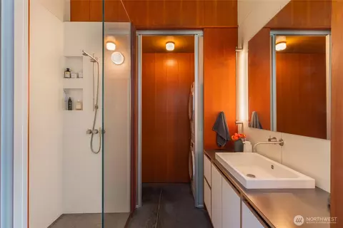 Bath - 271 Blanc Rd, Eastsound, WA 98245 photo 1 of 2