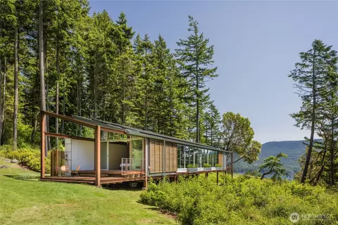 Exterior - 271 Blanc Rd, Eastsound, WA 98245 photo 2 of 7