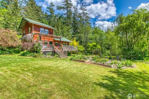 Exterior - 178 Pinneo Rd, Eastsound, WA 98245 photo 10 of 14