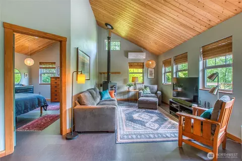 Living - 178 Pinneo Rd, Eastsound, WA 98245 photo 3 of 3