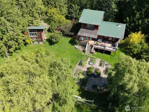Exterior - 178 Pinneo Rd, Eastsound, WA 98245 photo 11 of 14