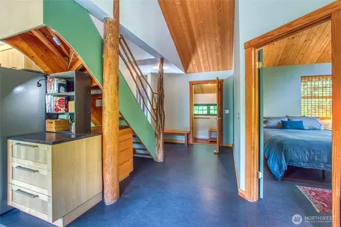 Entry Way - 178 Pinneo Rd, Eastsound, WA 98245 photo 1 of 1