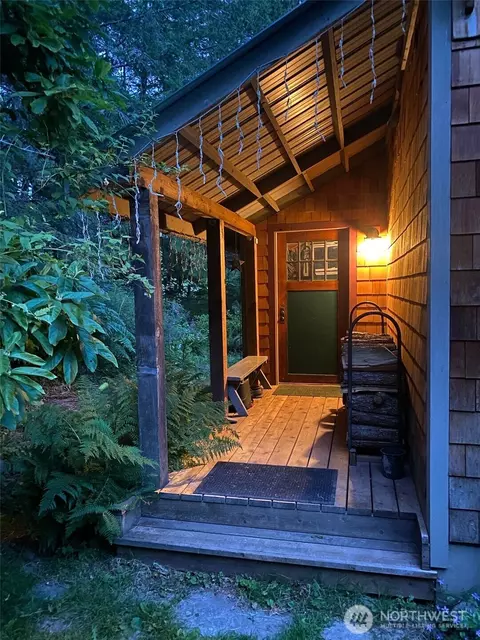 Exterior - 178 Pinneo Rd, Eastsound, WA 98245 photo 4 of 14