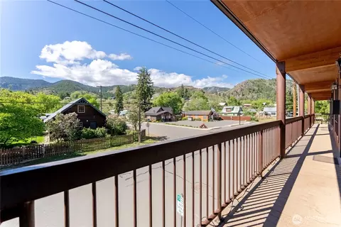 Exterior - 140 Twisp Ave W #204, Twisp, WA 98856 photo 5 of 10
