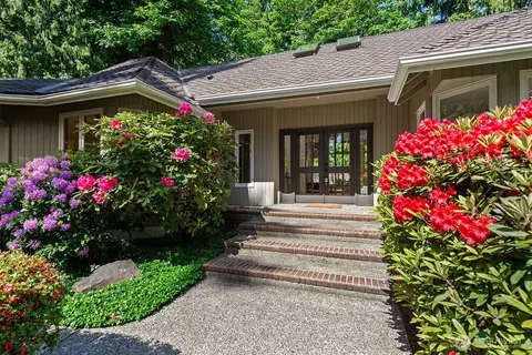 2813 222nd Ave NE, Sammamish, WA 98074