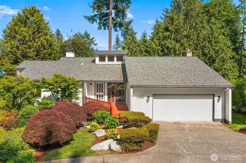 17532 NE 31st Ct, Redmond, WA 98052
