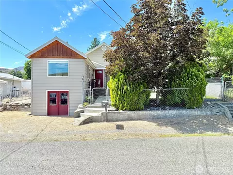 926 S 4th Ave, Okanogan, WA 98840