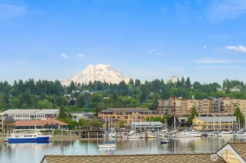 722 Sherman St NW, Olympia, WA 98502