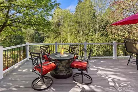 Exterior - 2708 204th St SE, Bothell, WA 98012 photo 5 of 12