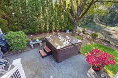Exterior - 2708 204th St SE, Bothell, WA 98012 photo 11 of 12
