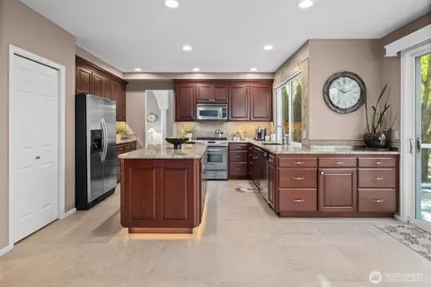 Kitchen - 2708 204th St SE, Bothell, WA 98012 photo 5 of 6