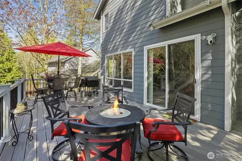 Exterior - 2708 204th St SE, Bothell, WA 98012 photo 7 of 12