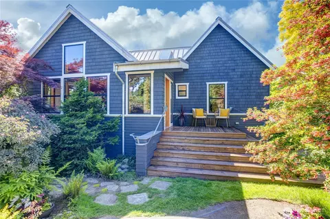 336 NE 90th St, Seattle, WA 98115