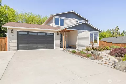 1309 Morning Ct, Port Angeles, WA 98362