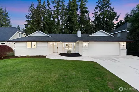 7118 177th St SW, Edmonds, WA 98026