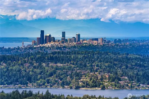5540 143rd Ave SE, Bellevue, WA 98006