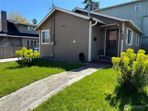 720 S 37th St, Tacoma, WA 98418