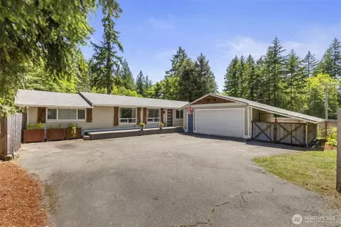13309 NW Coho Run, Bremerton, WA 98312