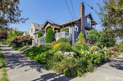 526 N 59th St, Seattle, WA 98103