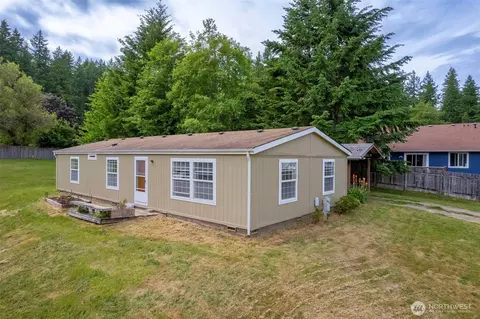2474 S Flower Ave, Port Orchard, WA 98366