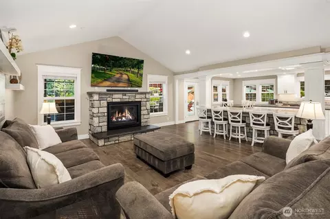 Living - 34711 24th Ave E, Roy, WA 98580 photo 1 of 1