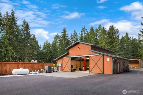 Exterior - 34711 24th Ave E, Roy, WA 98580 photo 4 of 11