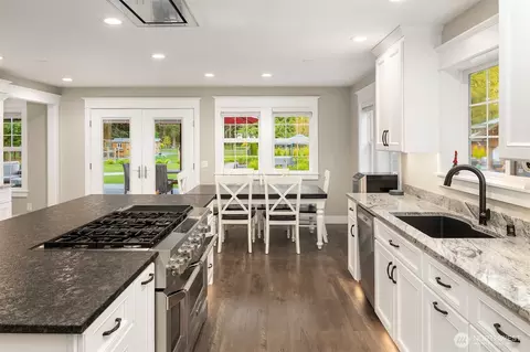 Kitchen - 34711 24th Ave E, Roy, WA 98580 photo 2 of 4
