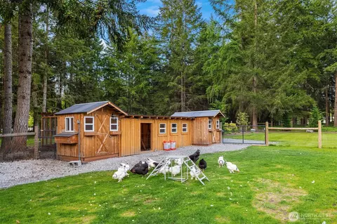Exterior - 34711 24th Ave E, Roy, WA 98580 photo 11 of 11