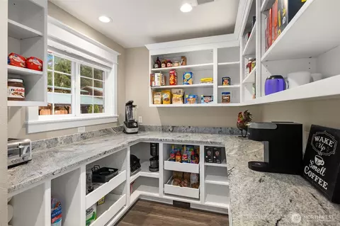 Kitchen - 34711 24th Ave E, Roy, WA 98580 photo 4 of 4