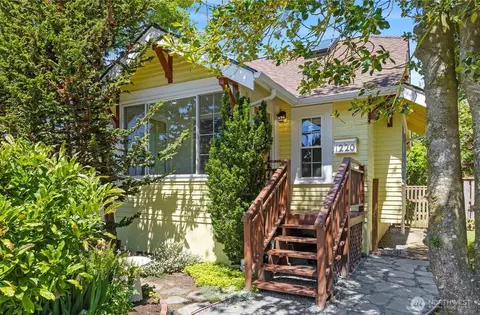 1220 SW Orchard St, Seattle, WA 98106