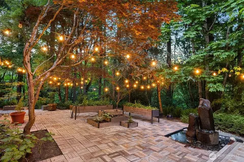 Exterior - 10608 NE 157th St, Bothell, WA 98011 photo 9 of 13