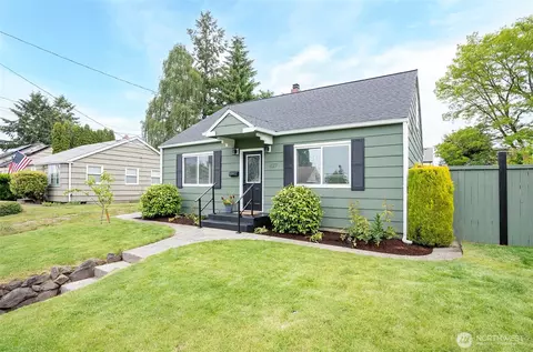 827 S Geiger St, Tacoma, WA 98465