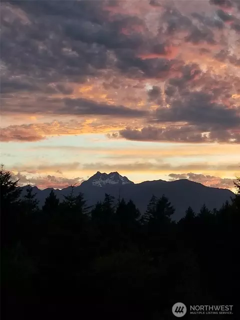 14885 NW Eagles View Dr, Seabeck, WA 98380