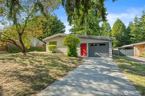 2342 N 120th St, Seattle, WA 98133