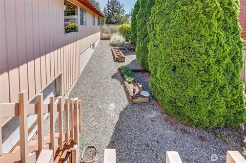 1511 E 33rd St, Bremerton, WA 98310 photo 12